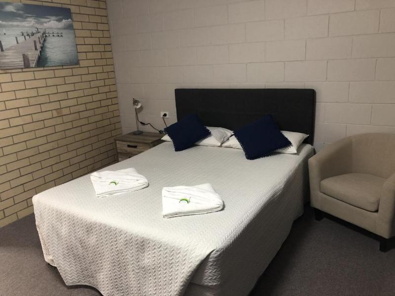 Bororen Hotel Motel