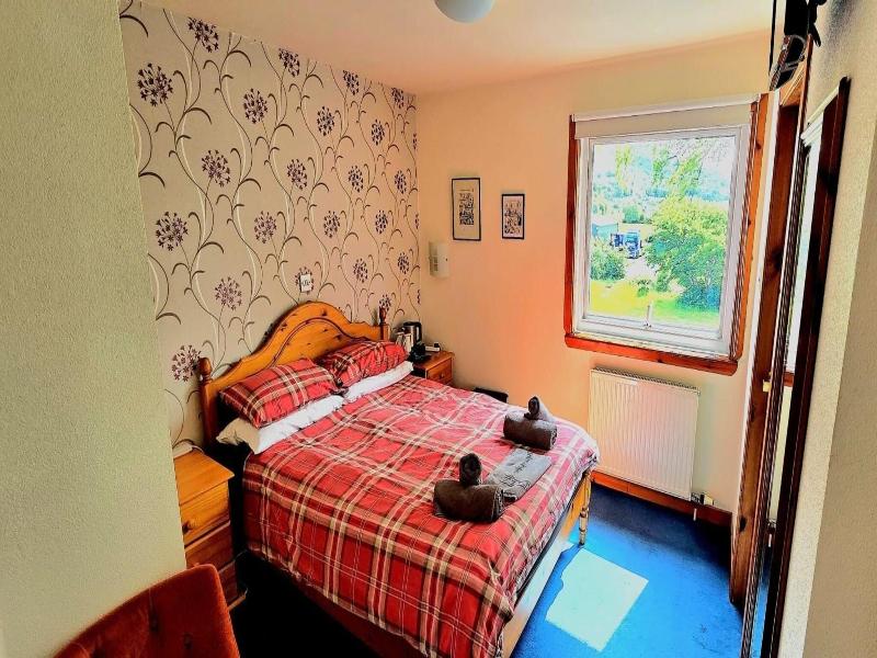 Strathcarron Hotel image