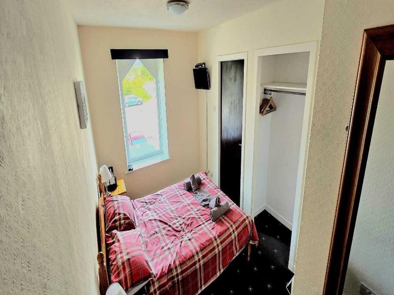 Strathcarron Hotel image