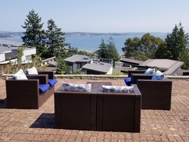Victoria Ocean View B&B House image