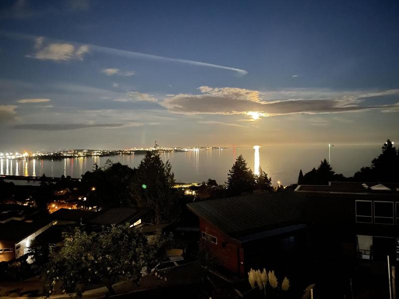 Victoria Ocean View B&B House image