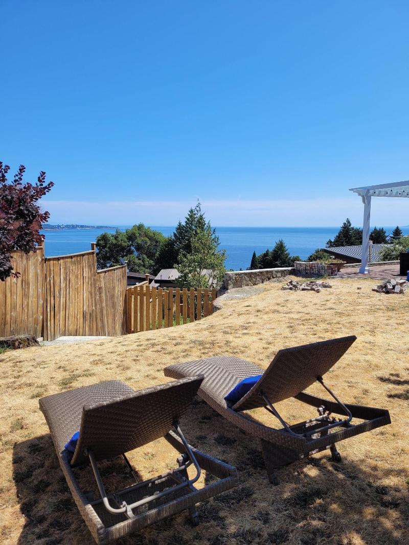 Victoria Ocean View B&B House image