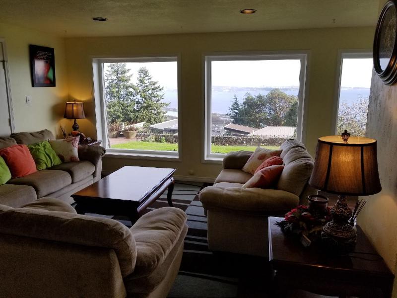 Victoria Ocean View B&B House image