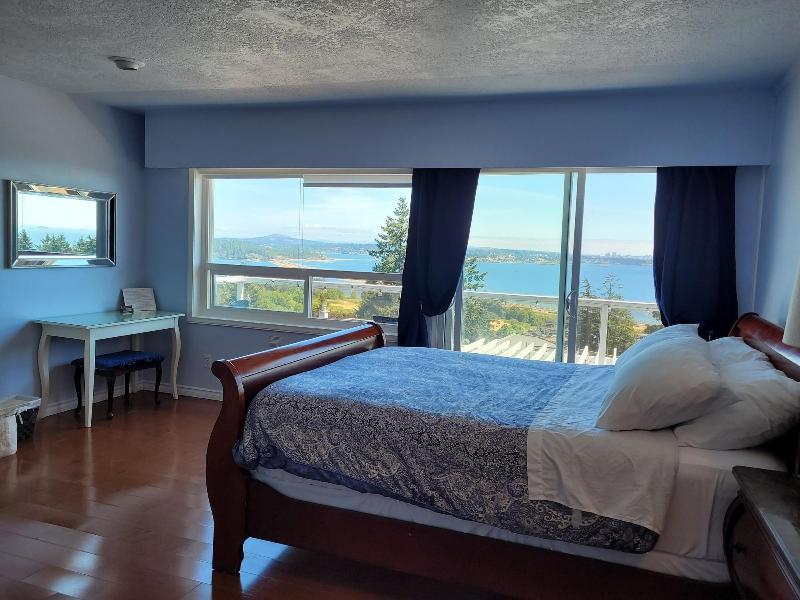 Victoria Ocean View B&B House image