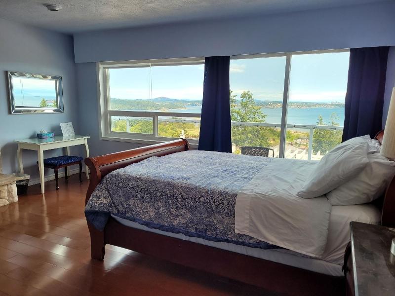 Victoria Ocean View B&B House image