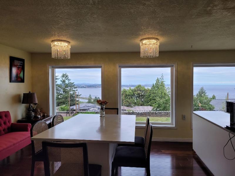 Victoria Ocean View B&B House image