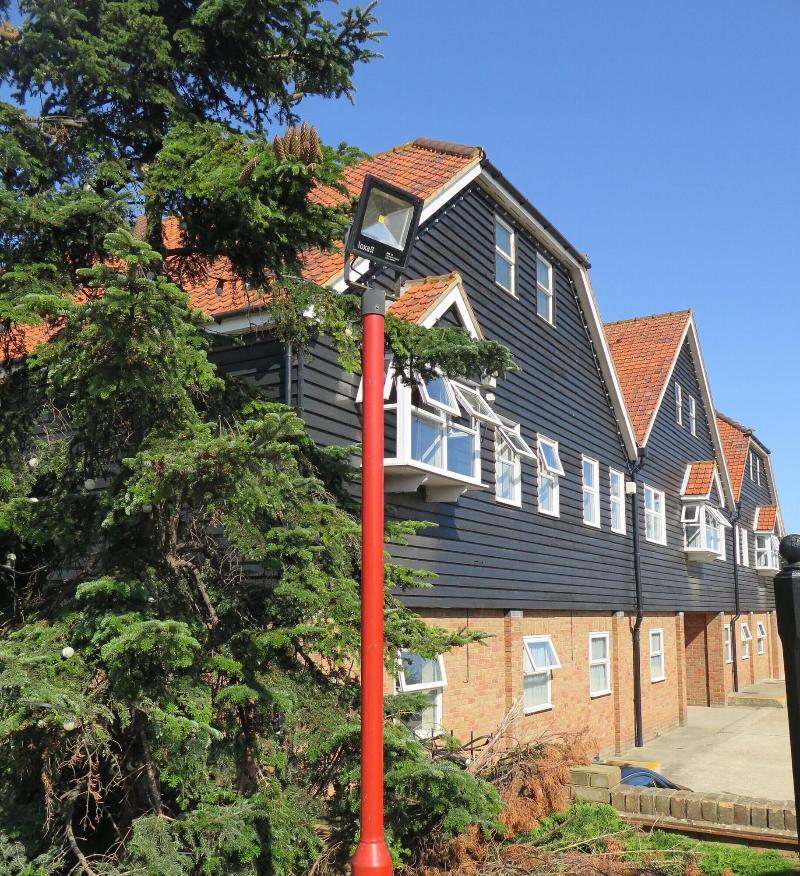 Oyster Fleet Hotel image
