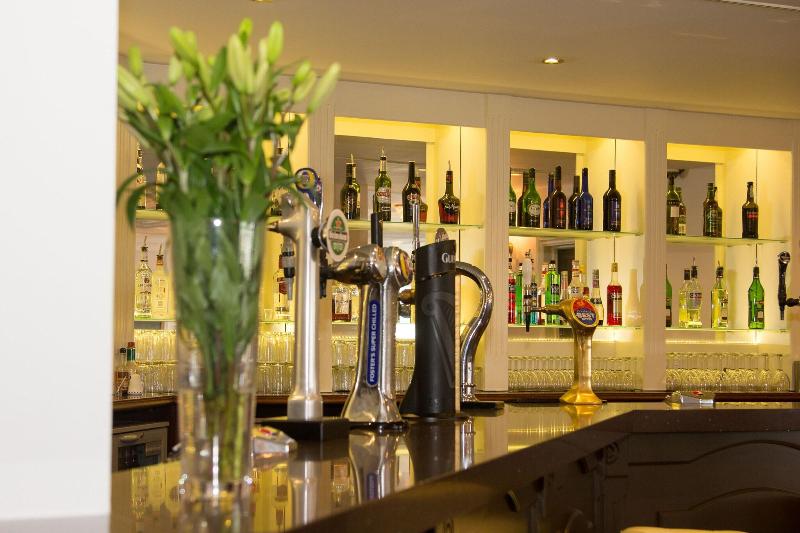 Oyster Fleet Hotel image
