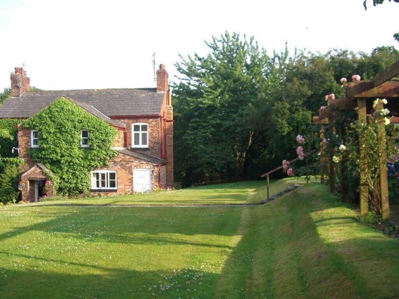 Ash Farm Country Guest House image