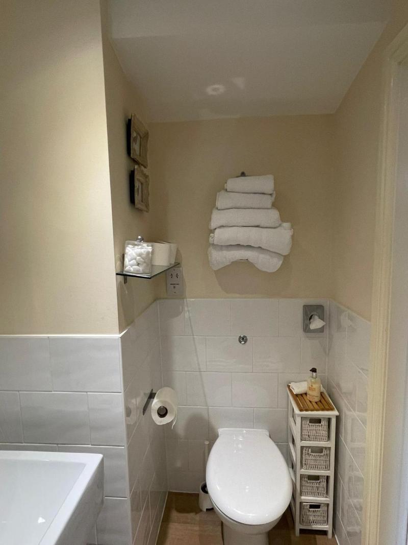Cocketts Hotel image