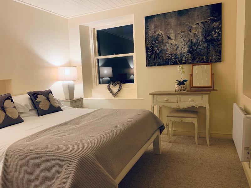 Cocketts Hotel image