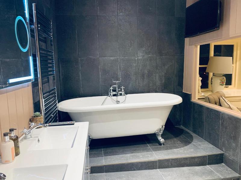 Cocketts Hotel image