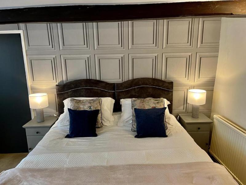 Cocketts Hotel image