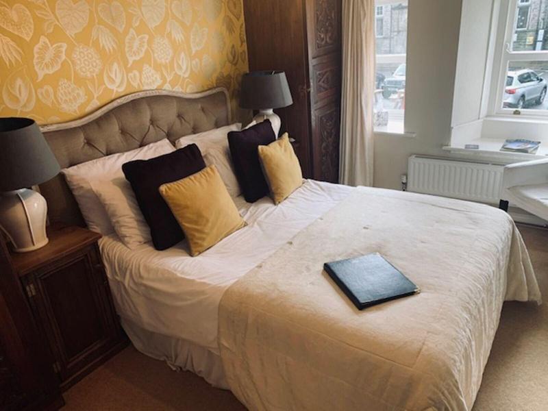 Cocketts Hotel image