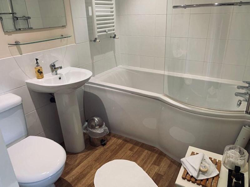 Cocketts Hotel image
