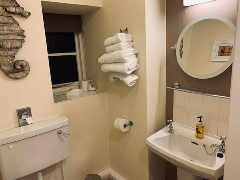 Cocketts Hotel image