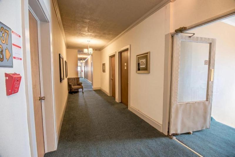 Caswell Resort Hotel