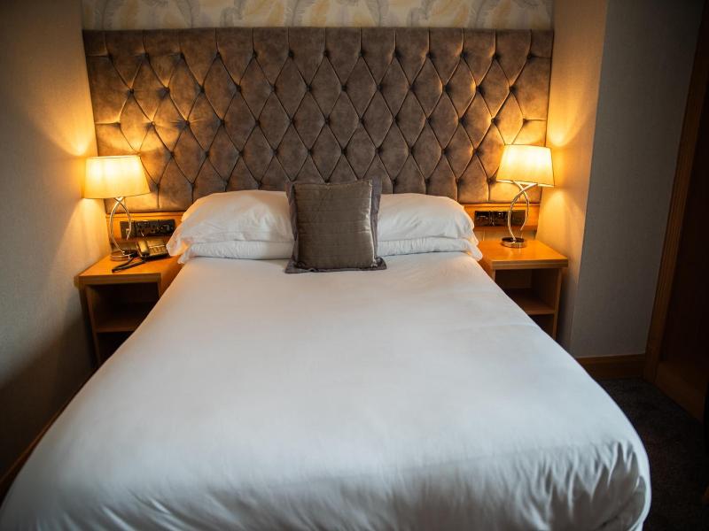 Royal Hotel image