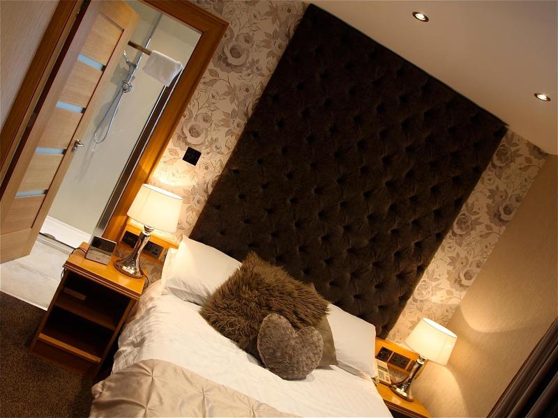 Royal Hotel image