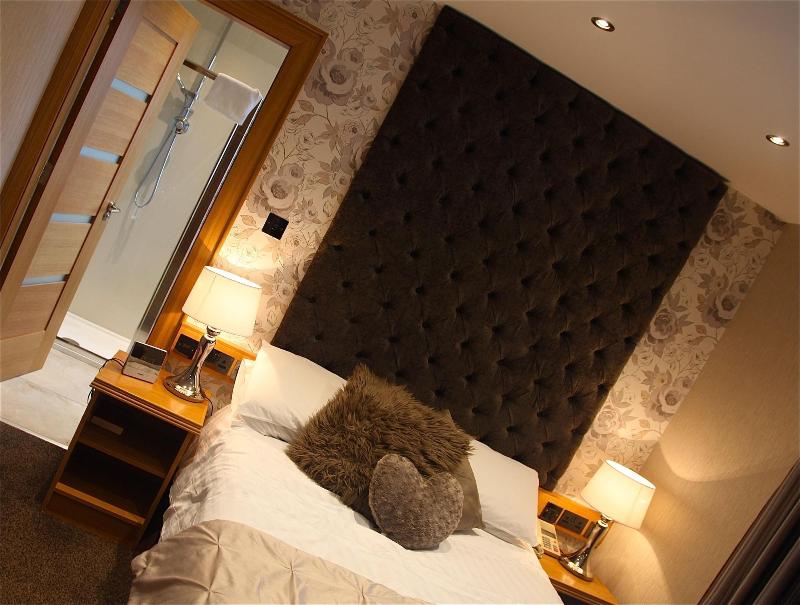 Royal Hotel image