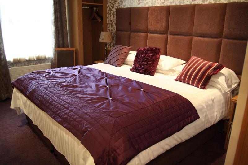 Royal Hotel image