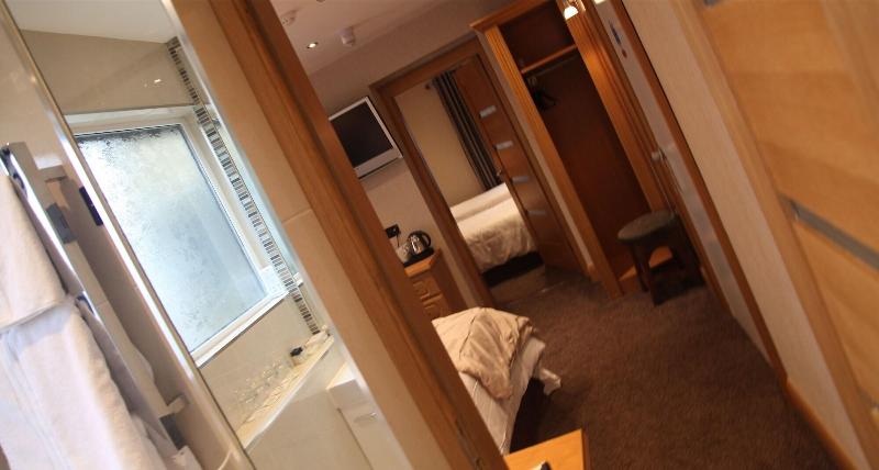 Royal Hotel image