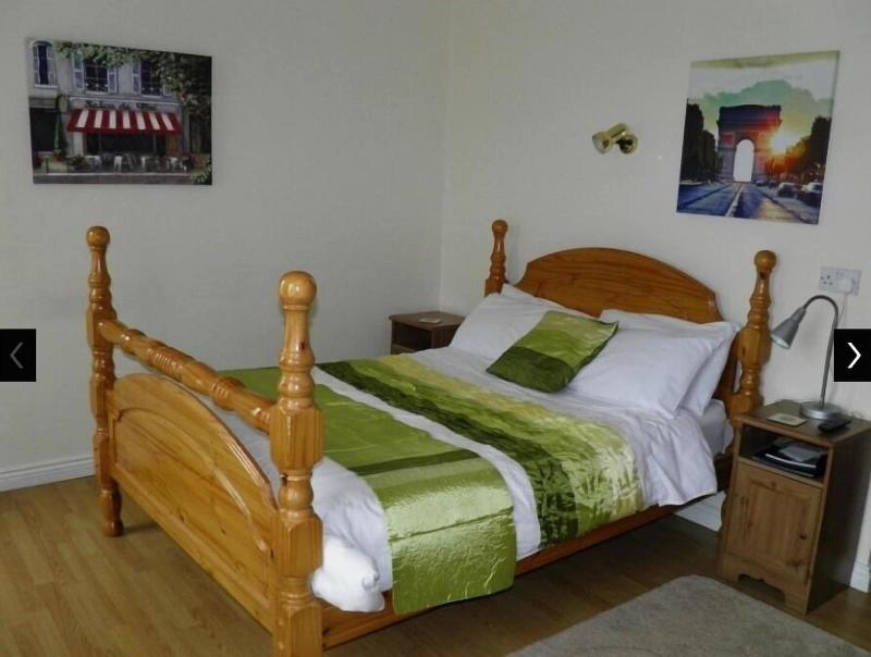 Belfast House image