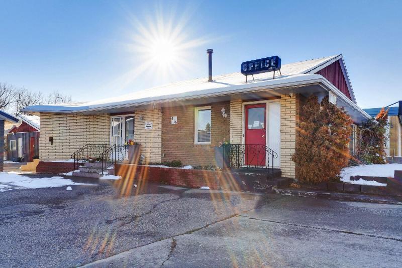 Hotel Bethel - Fort MacLeod, AB