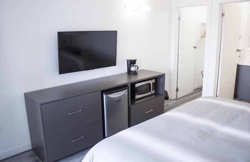 Bowmanville Marina Inn & Suites image