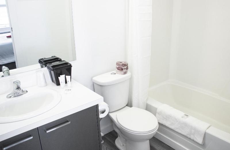 Bowmanville Marina Inn & Suites image