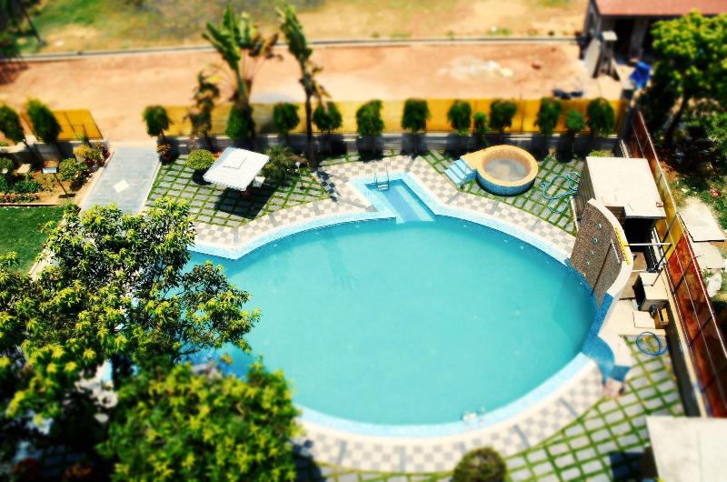 Hotel Aryan image 10