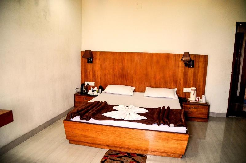 Hotel Aryan image 8
