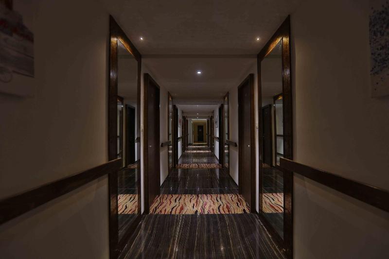Hotel President Cottage Resort