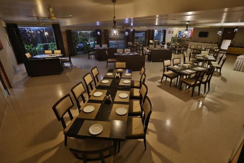 Hotel President Cottage Resort