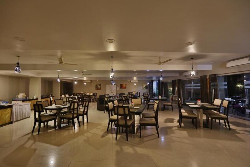 Hotel President Cottage Resort