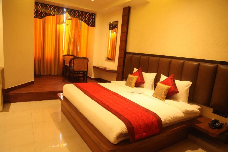 Hotel Grand Kailash — photo 18