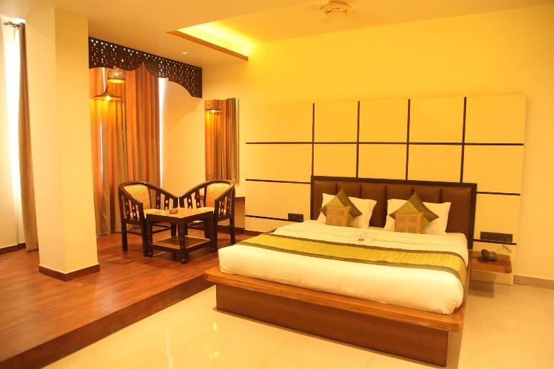 Hotel Grand Kailash — photo 13