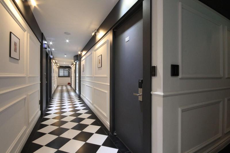Brown Dot Hotel Jinhae image