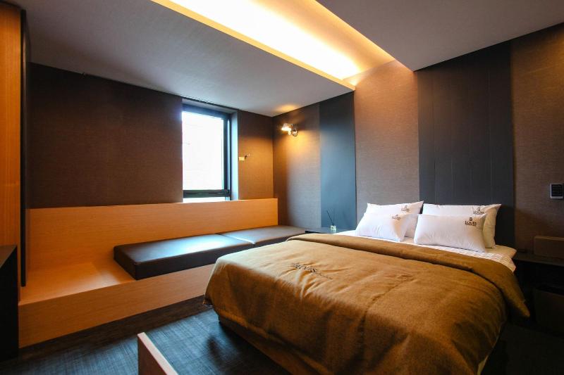 Louis Boutique Hotel image
