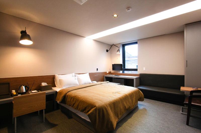 Louis Boutique Hotel image