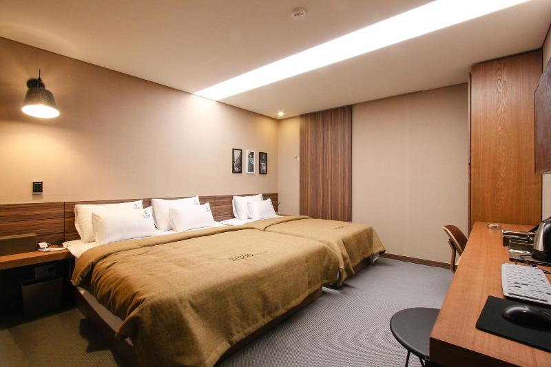 Louis Boutique Hotel image