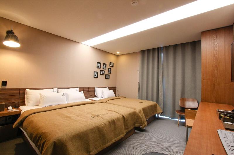 Louis Boutique Hotel image