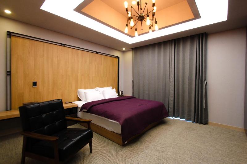 Louis Boutique Hotel image