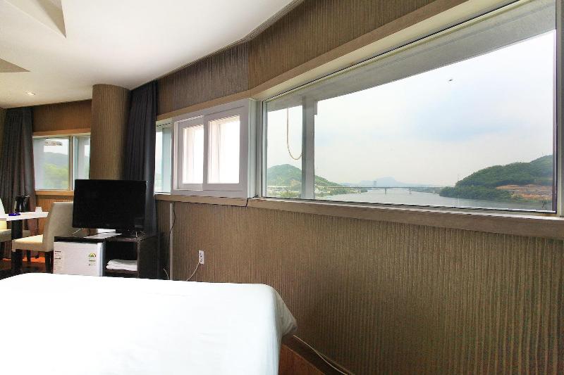 J Hotel image