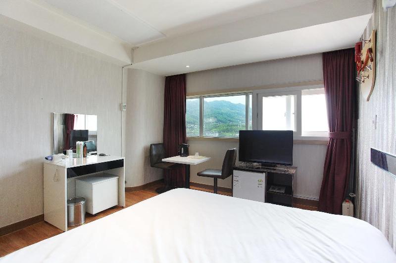 J Hotel image
