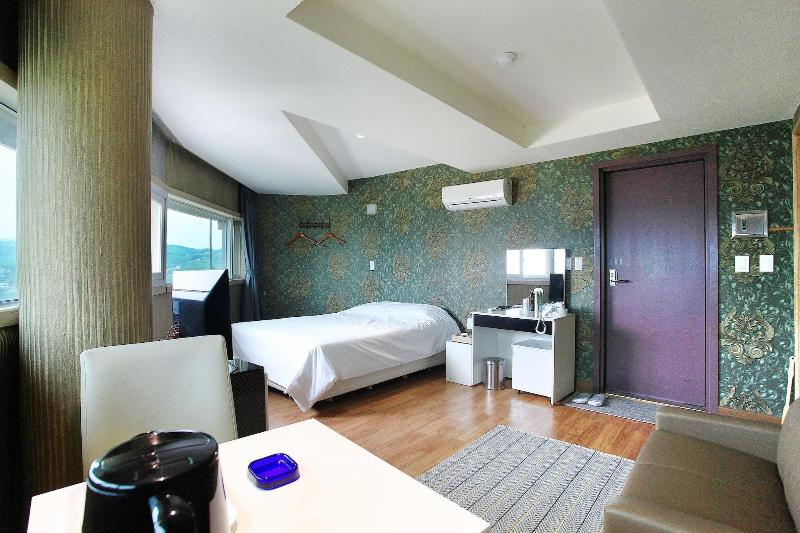 J Hotel image