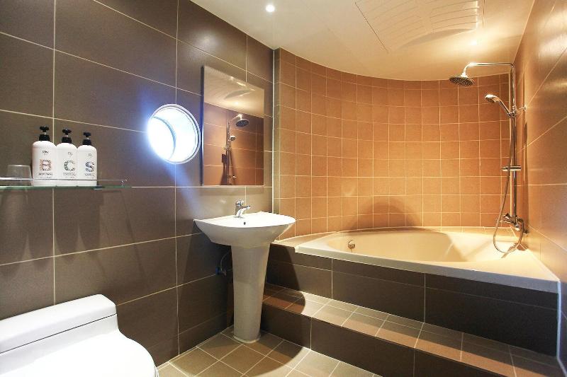 J Hotel image