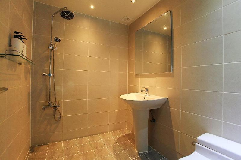 J Hotel image