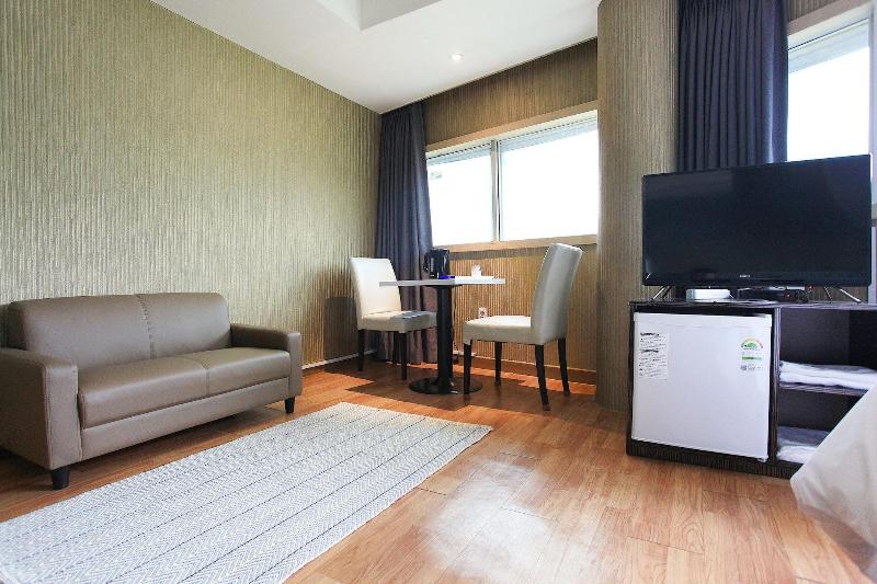 J Hotel image