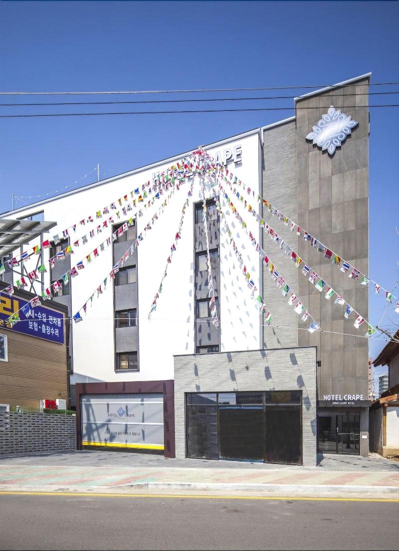 Hotel Crape image